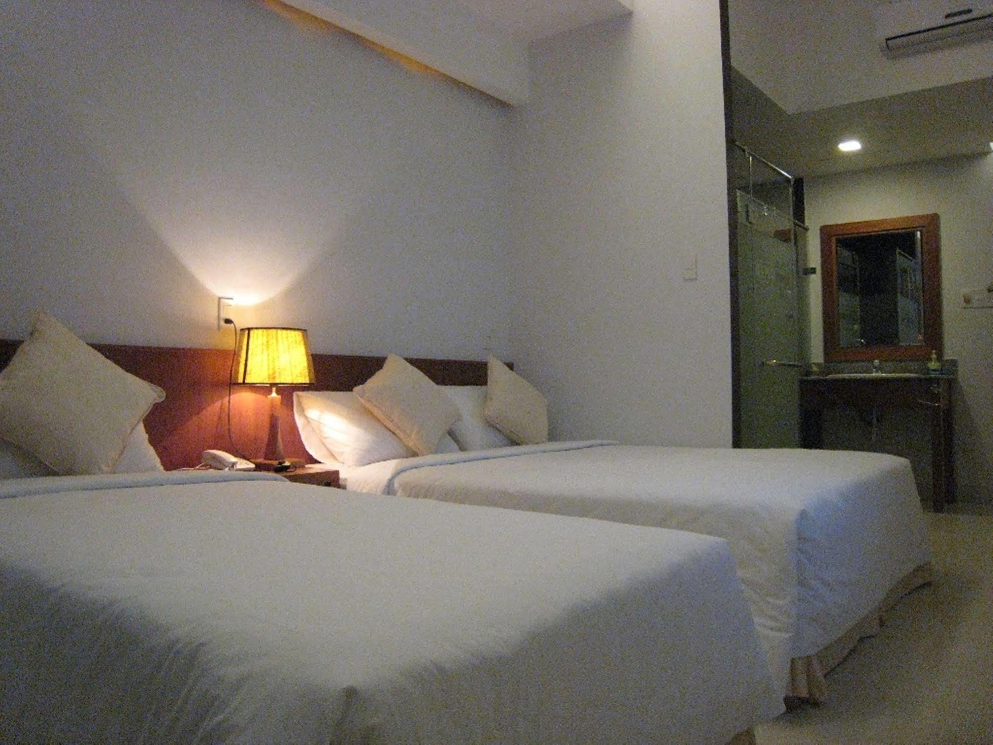 Da Nang Nemo Hotel Экстерьер фото